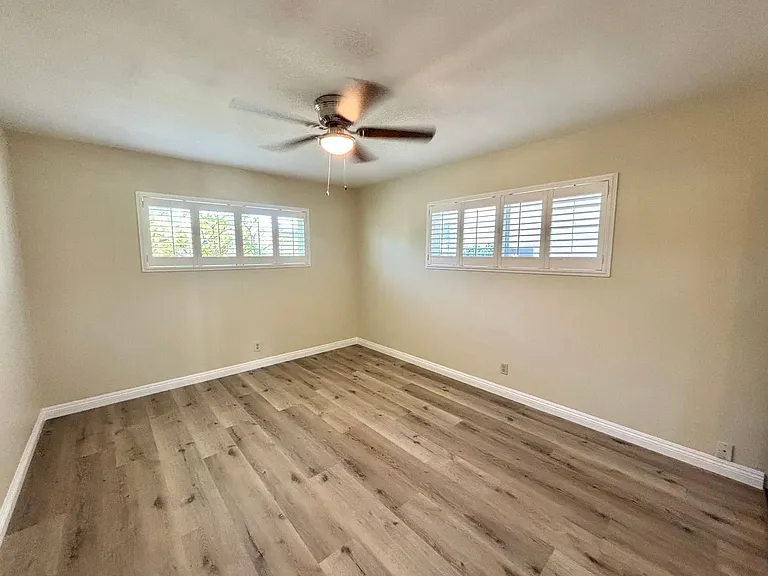 4301 Green Ave — Photo 12