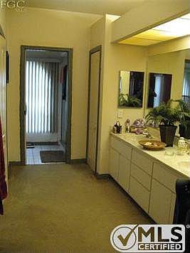 4th image of 2714 SW 47th Ter