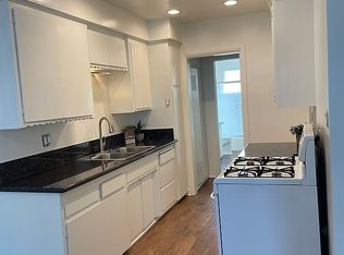 8600 5th St #A, Downey, CA 90241