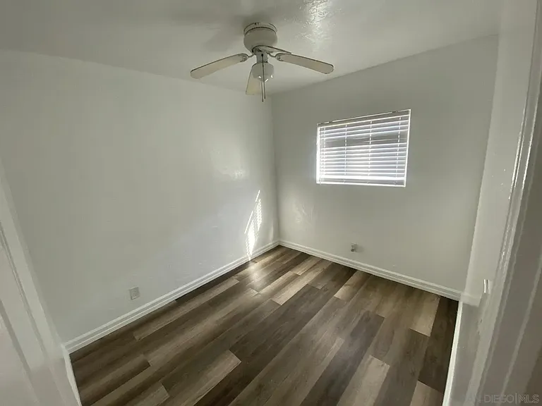 950 E Washington Ave — Photo 9