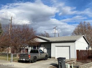 714 N 6th St, Sunnyside, WA 98944