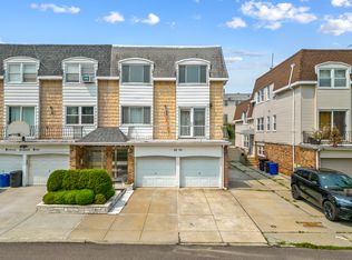15-72 216th St #2, Bayside, NY 11360
