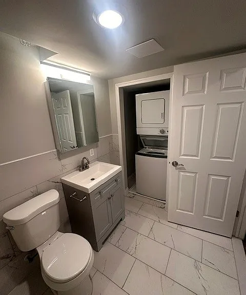 PEL-B-10 Bathroom. PEL-B-10 Bathroom.