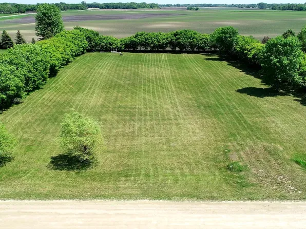 Orange Ave, Hutchinson, MN 55350