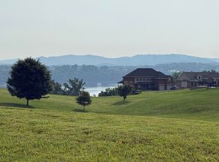 121 Tatum Point Dr, Somerset, KY 42503