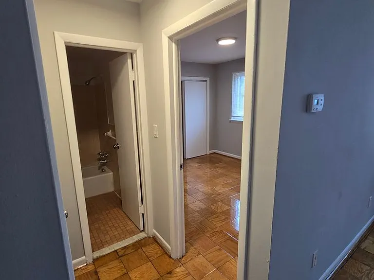 5024 Fort Totten Dr NE — Photo 7