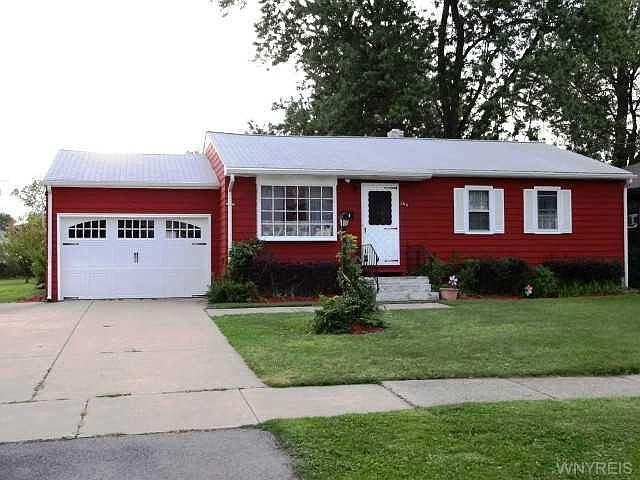 1st image of 160 Amsterdam St