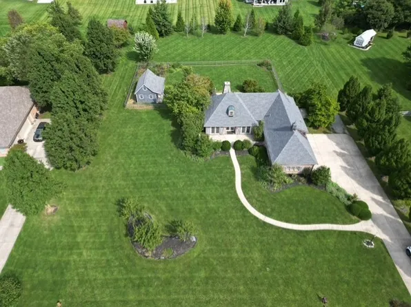 1574 Vicki Ln, Lebanon, OH 45036