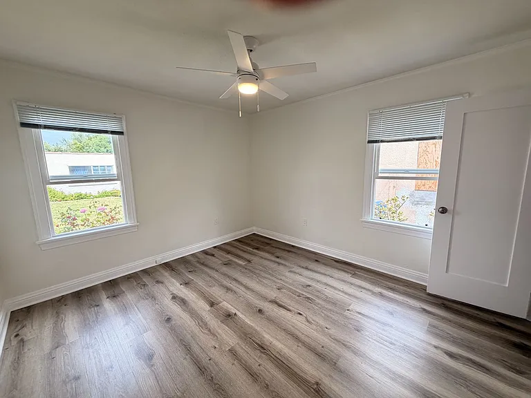 7307 Halldale Ave — Photo 15
