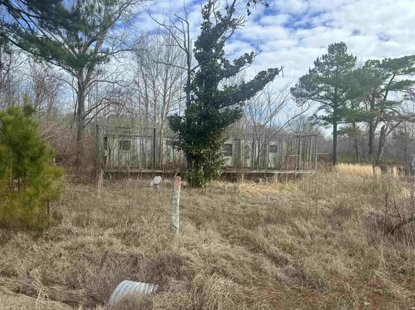 536 Ed Woods Rd, Bells, TN 38006