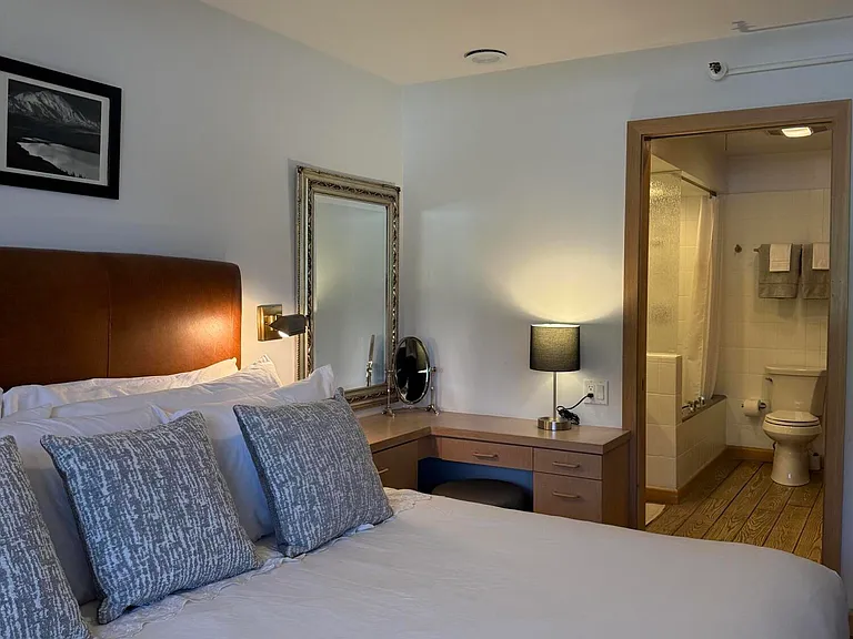 600 E Main St #406 — Photo 9