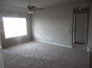 840 Meadowridge Ct, Centerton, AR 72719