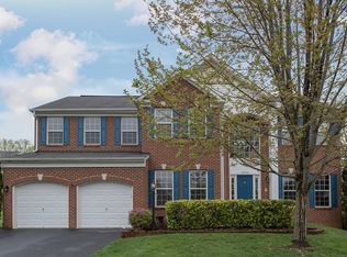 5035 Wet Rock Ct, Woodbridge, VA 22193