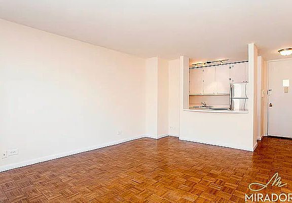 3rd image of 330 E 39th St APT 17K