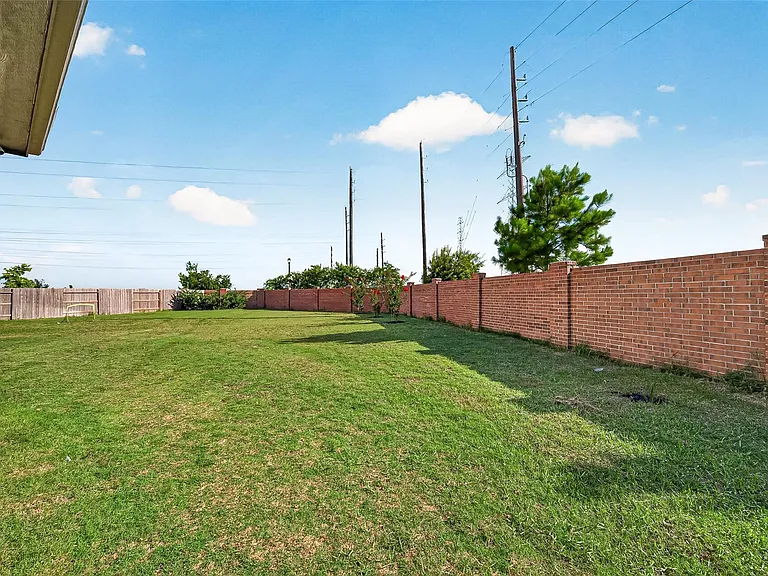 21231 Aristad Ln — Photo 44