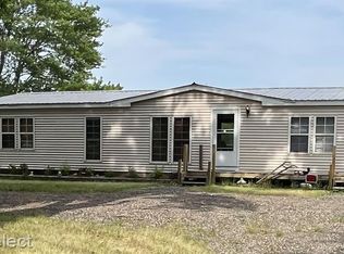 5657 Pattison Rd, Mayville, MI 48744