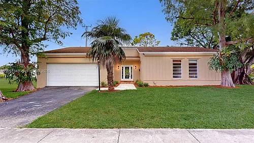 10251 SW 80th St Photo 1
