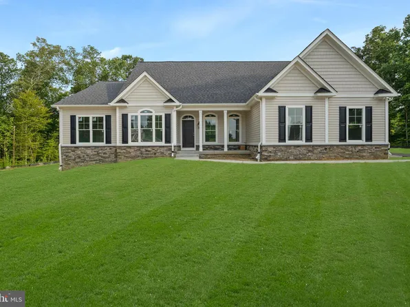 5915 Grasmere Ct, Hughesville, MD 20637