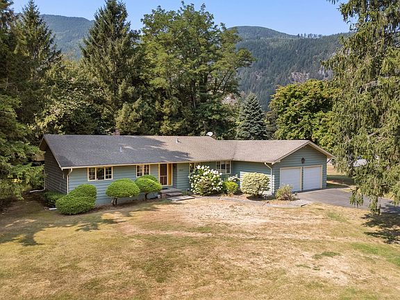 3rd image of 3853 Hot Springs Rd