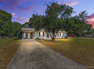 5937 Spinner Rd, Hope Mills, NC 28348