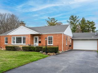 1924 Linneman St, Glenview, IL