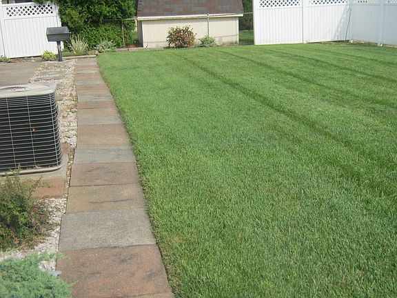 4th image of 28330 Newland Dr