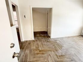 1117 S Norton Ave, Los Angeles, CA