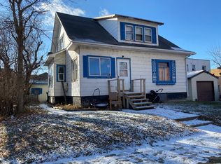 309 12th St, Worthington, MN 56187