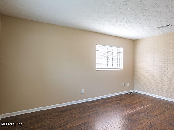 5th image of 2246 COLLEGE Circle S