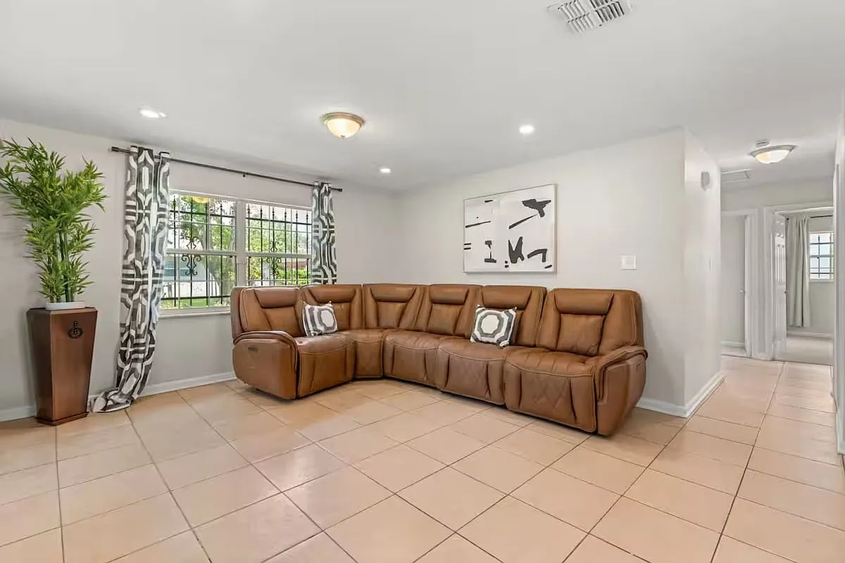 4561 Evers Pl — Photo 3