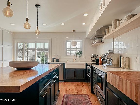 3rd image of 1425 E DESERT COVE Avenue #24