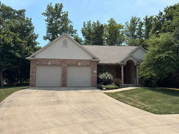 213 Peridot Dr, Anna, OH 45302
