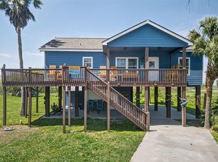 2019 Flamingo Dr, Crystal Beach, TX 77650