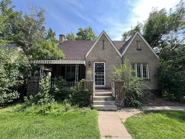 1730 N Monaco Street Pkwy