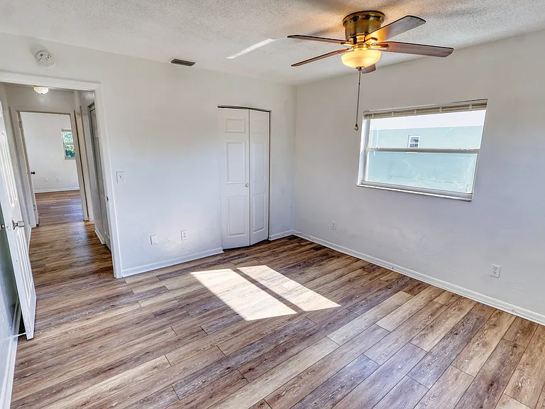 4545 Overlook Dr NE #C — Photo 24