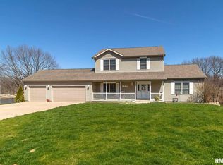 213 Lakeview Ct, Colona, IL 61241