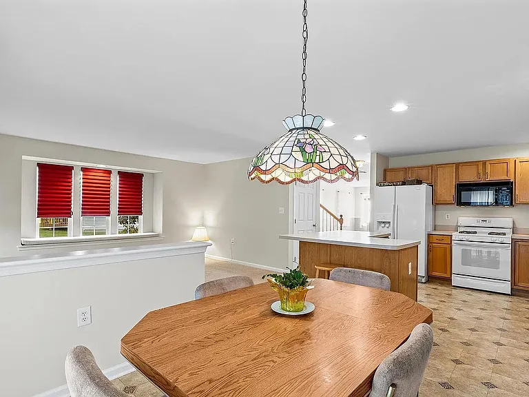 387 Wheatfield Cir — Photo 27