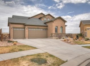 8982 Pacific Crest Dr, Colorado Springs, CO 80927