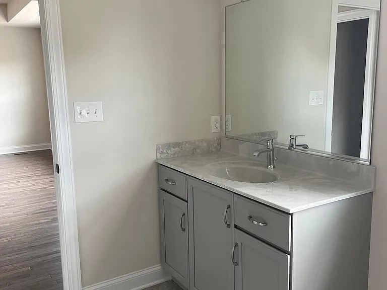 512 Lewis St — Photo 26