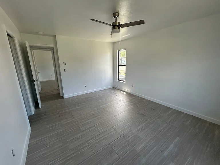 4712 SE 5th Pl — Photo 9