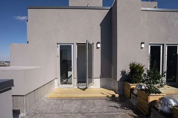 Rented by Nooklyn NYC LLC | media 4