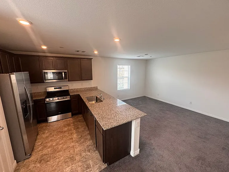 5202 Dubris Dr — Photo 26