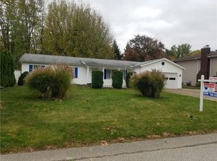 189 Harbor Rd, Erie, PA 16511