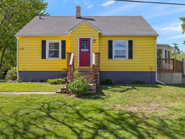 17270 Taft Rd, Spring Lake, MI 49456