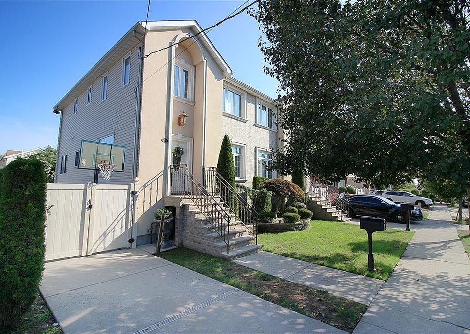 1st image of 292 Kiswick St