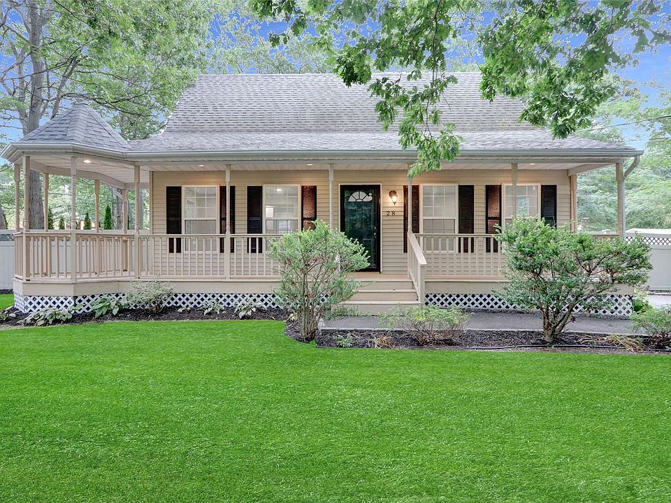 28 Hulse Avenue, Wading River, NY 11792 Zillow