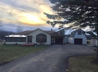 8892 Williams Rd, North East, PA 16428