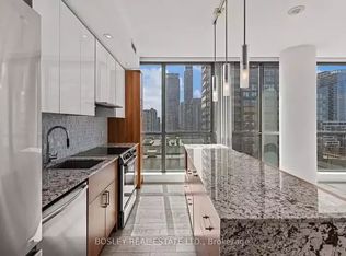 8 Charlotte St #1807, Toronto, ON M5V0K4