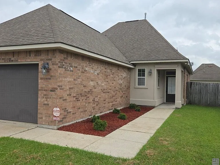 8655 Abertay Ave — Photo 1