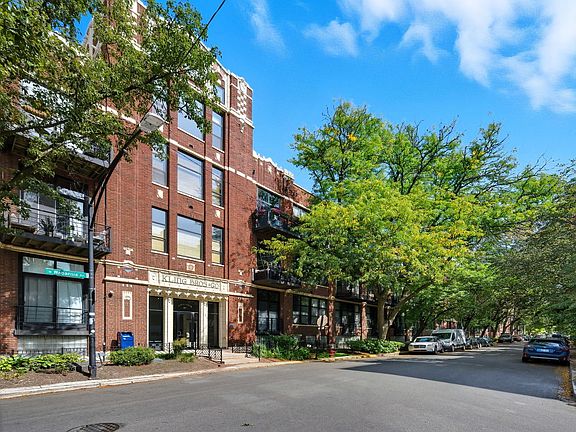 2nd image of 2300 W Wabansia Ave APT 129